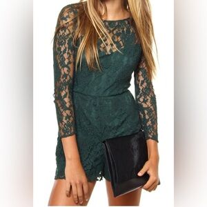 BB Dakota Dark Green Lace Long Sleeve Romper – Size 4